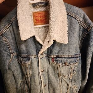 Levi Sherpa Jean jacket